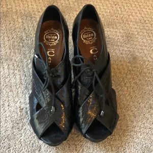 Lace-Up Peep Toe Women's Heels in Black